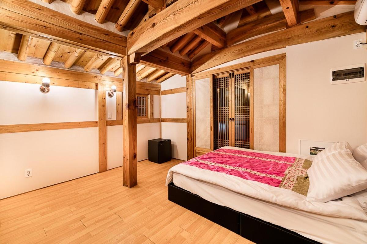 Villa The Poet's House By Ihwahanok